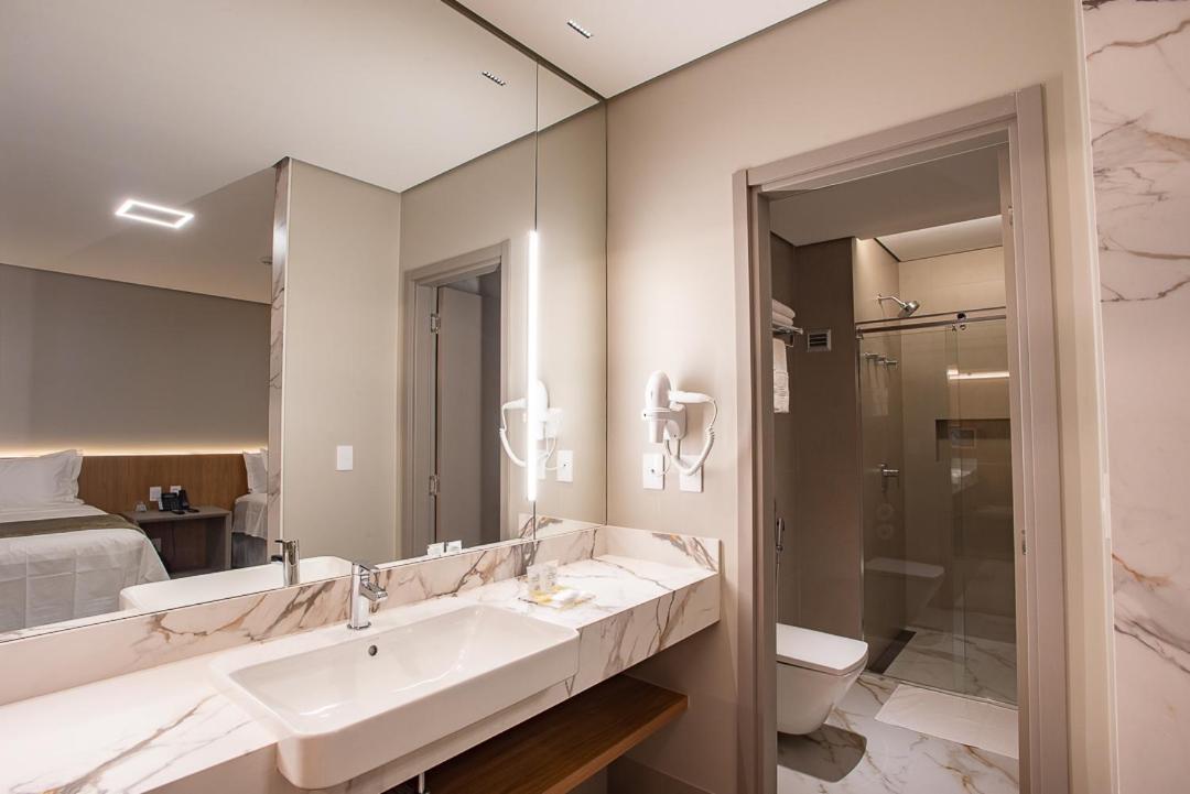 Amazon Aeroporto Hotel Cuiaba  Luaran gambar